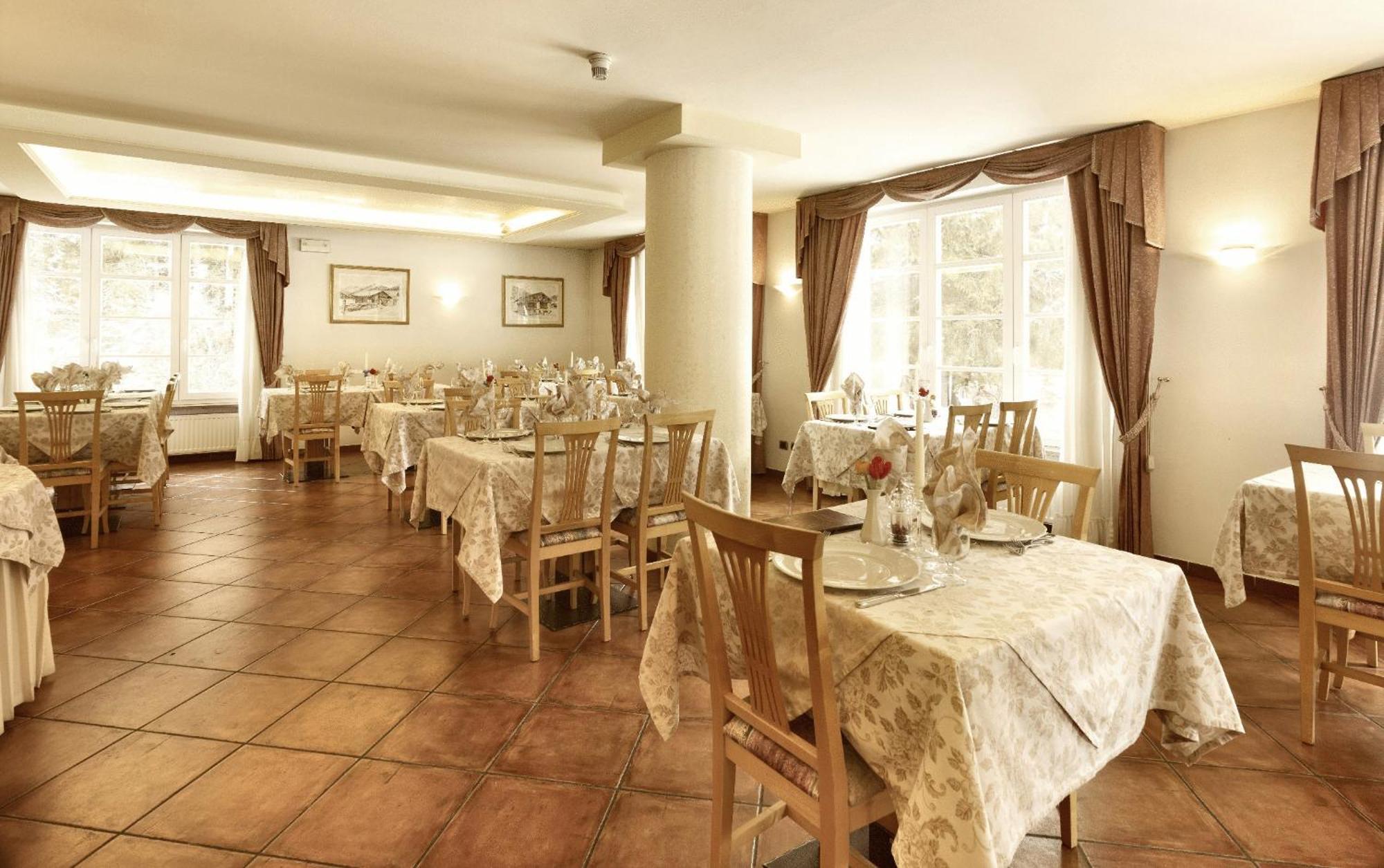 Hotel Majon Miramonti 까나제이 외부 사진